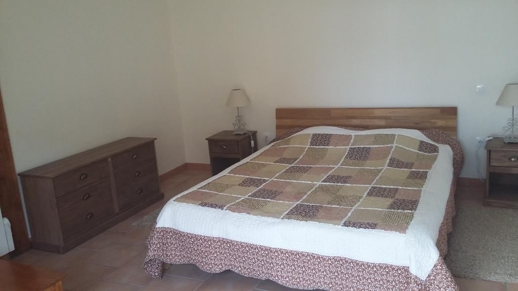 לינה וארוחת בוקר Cravenceres Relais Du Haget חדר תמונה